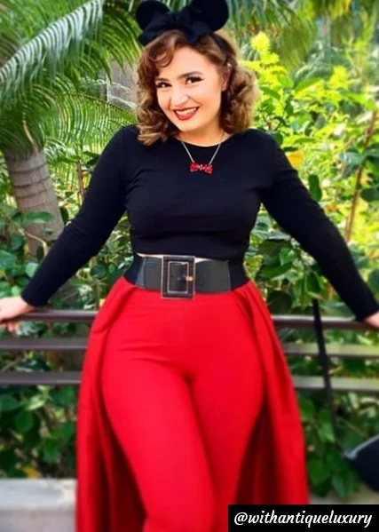Classic Red High Waist Capri Pants Chic Capri Pants