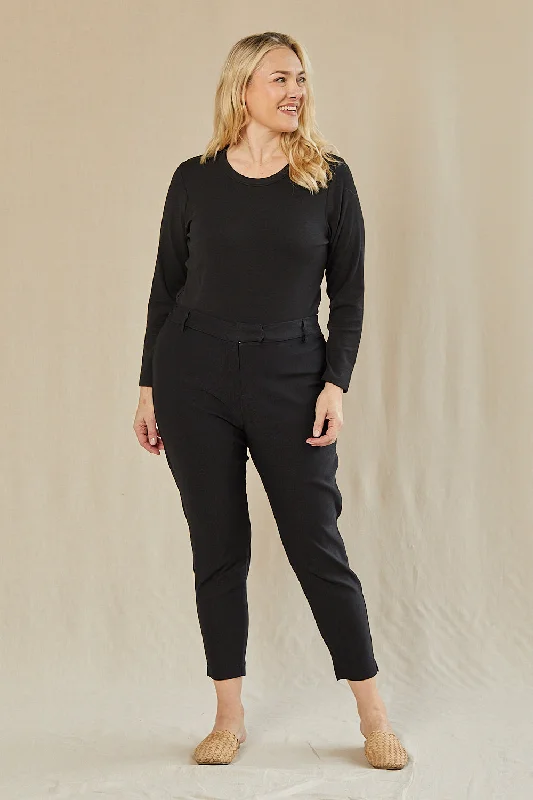Ponte Straight Leg 7/8 Pant in Black Modern Stretch Trousers