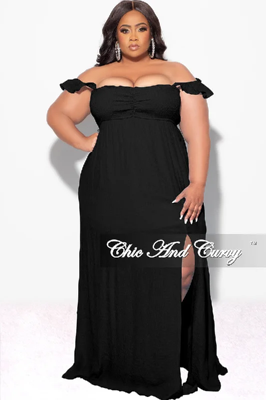 Final Sale Plus Size Off the Shoulder Smocked Maxi Dress in Black Cozy Cold-Shoulder Maxi Dress