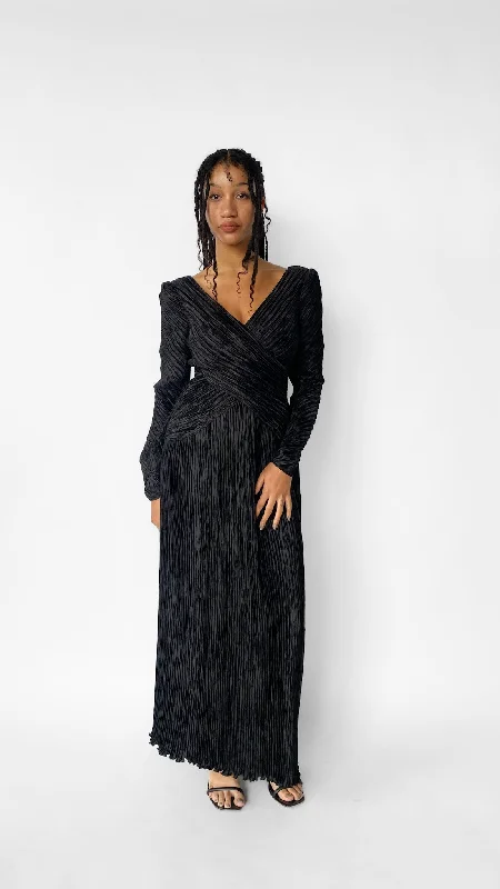 1980s Mary McFadden Black Ruched Maxi Dress, sz. S Fashionable Chiffon Tiered Maxi Dress