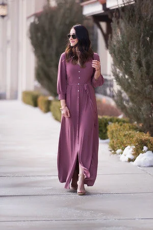 Brigitte Brianna V-Neck Maxi Dress Fashionable High-Waist Maxi Dress