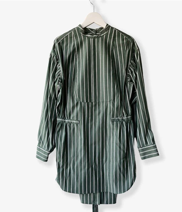 PHEENY/STANDARD DRESS SHIRT(GREEN) Front Pockets Side Pockets Patch Pockets