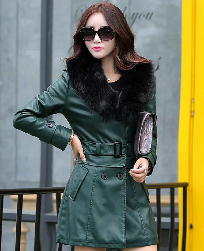 green and black fur