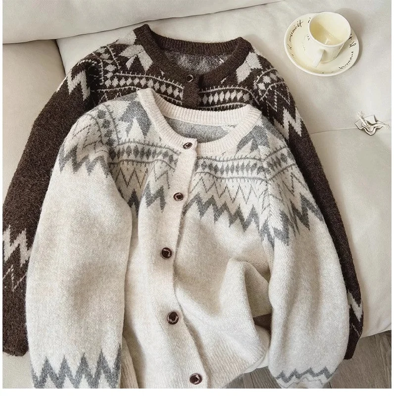 Designed round neck sweater jacket for women jacquard long-sleeved cardigan top trendy      S4888 Toggled Jacket Drawstring Jacket Belted Jacket