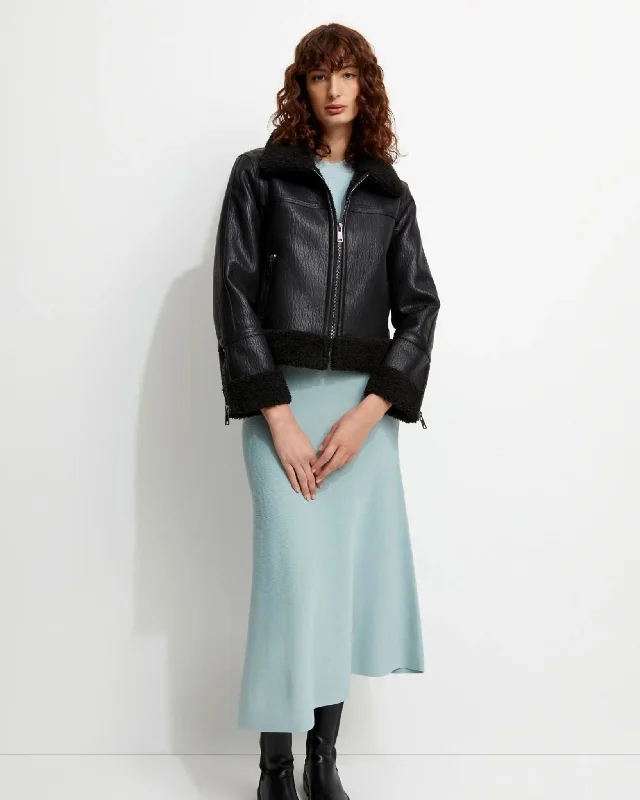 Berlin Cropped Jacket | Black Front Pockets Side Pockets Patch Pockets