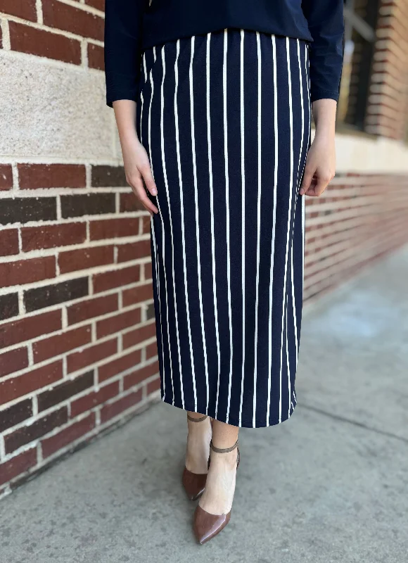 Navy/Wht  Vertical Stripe