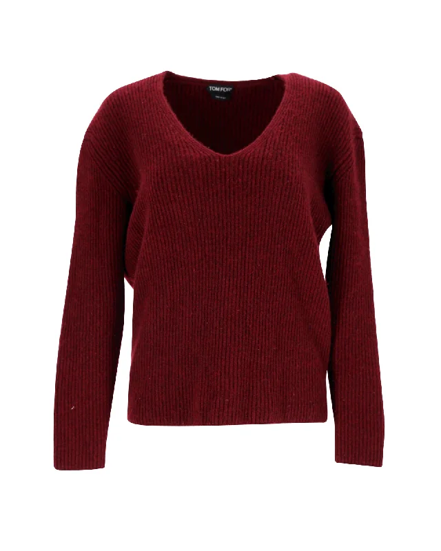 Tom Ford V-neck Sweater in Cashmere Stylish Fashionable Trendy