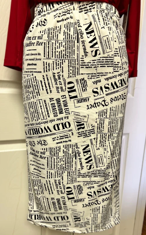 Pencil Skirt-White Newsprint elastic waist skirt